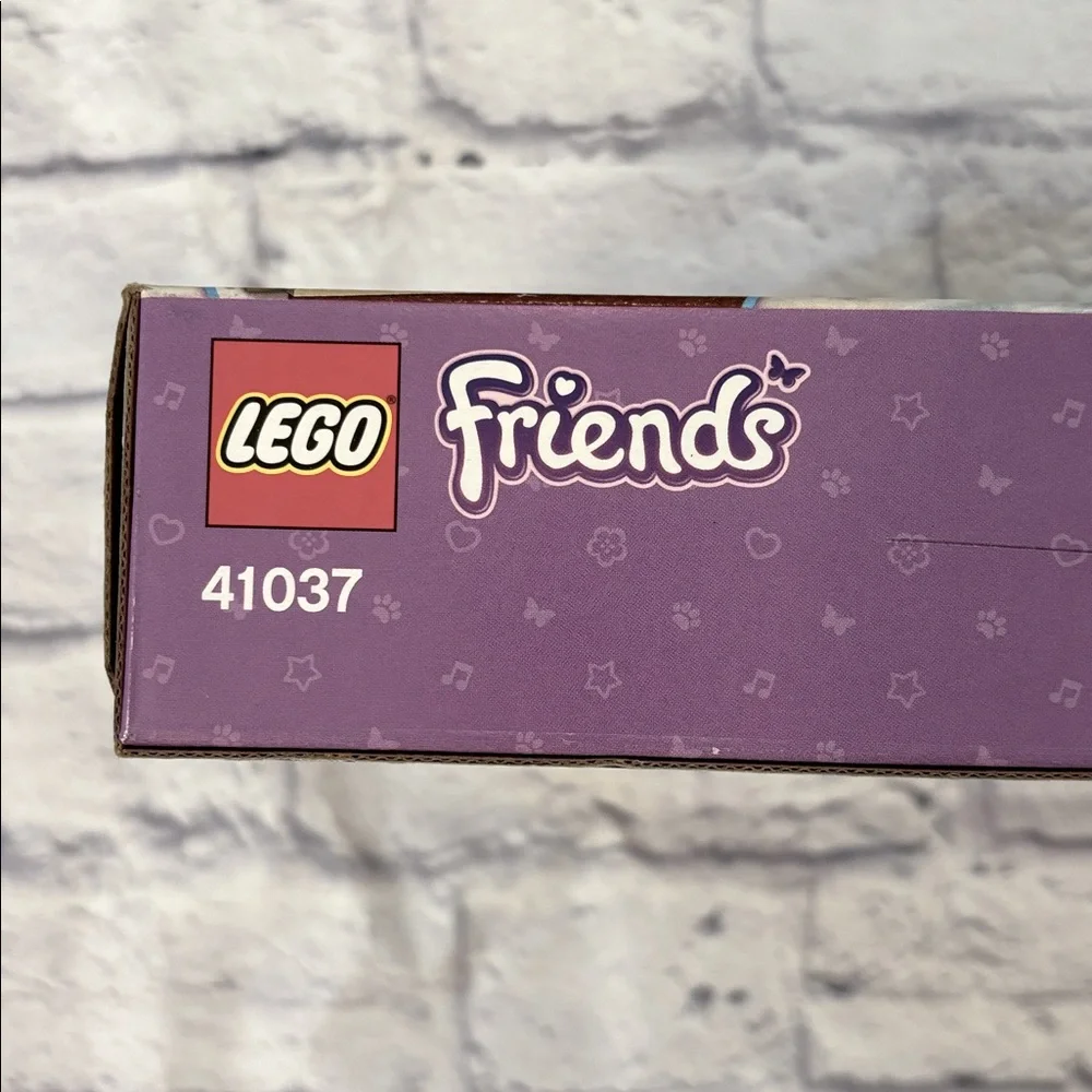 LEGO Friends 41037 Stephanie’s Beach House Retired Set 369 Pieces NIB New Sealed